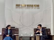 Giám đốc Nguyễn Hùng Sơn tiếp Giám đốc Học viện Ngoại giao Lào (IFA)