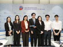 Sinh viên Khoa Luật quốc tế thực hành mô phỏng phiên họp khẩn cấp của Hội đồng Bảo an Liên hợp quốc