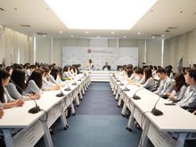 British Ambassador Iain Frew Visits the Diplomatic Academy of Viet Nam and Delivers a Talk to DAV Students