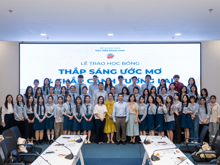 Lễ trao Học bổng Thắp sáng ước mơ và Học bổng Chắp cánh tương lai năm học 2025 - 2026