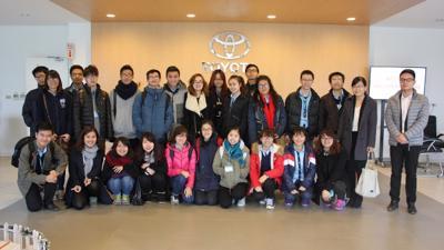 Sinh viên hệ chất lượng cao tham quan thực tế tại công ty Toyota Motor Việt Nam