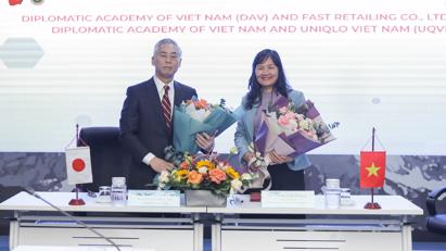 Lễ ký kết biên bản ghi nhớ hợp tác giữa Học viện Ngoại giao và Tập đoàn Fast Retailing Nhật Bản, Uniqlo Việt Nam 