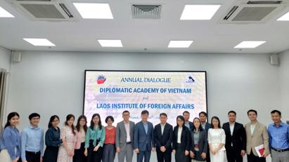 Chuyến thăm của đoàn Học viện Ngoại giao Lào (IFA)