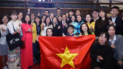 Vietnamese Prime Minister visits Victoria University of Wellington, New Zealand