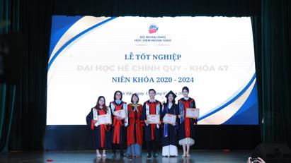 DAV Graduation Ceremony for Students of Full-time Program - Batch 47 (Period 2020-2024)
