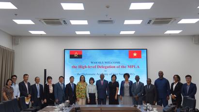 High-level delegation of the People’s Movement for the Liberation of Angola (MPLA) visits the DAV