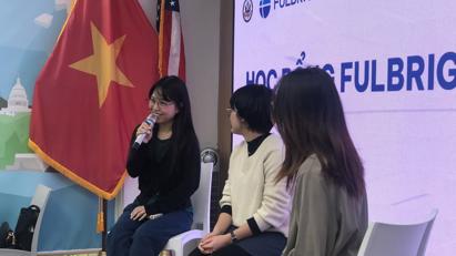 Sinh viên Học viện Ngoại giao tham gia buổi thông tin về Học bổng Fulbright