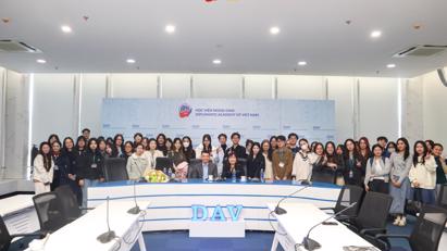 Diplomatic Academy of Vietnam Hosts Insightful Seminar on U.S. Trade Policy