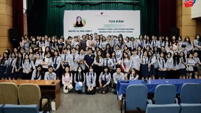 Tọa đàm “Con đường dẫn đến thành công lớn trong ngành Truyền thông và Marketing”
