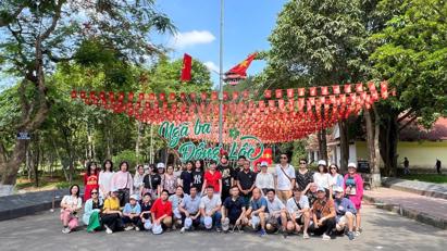 Hành trình về nguồn của Văn phòng Học viện Ngoại giao tại Hà Tĩnh và Quảng Bình nhân kỷ niệm 80 năm ngày thành lập ngành Ngoại giao Việt Nam