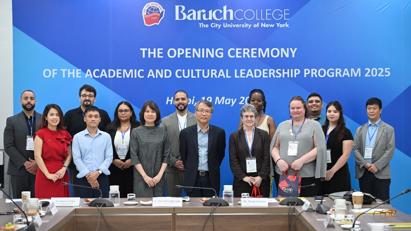 The short-term Leadership Studies Program jointly conducted by the Diplomatic Academy of Viet Nam and Baruch College, USA