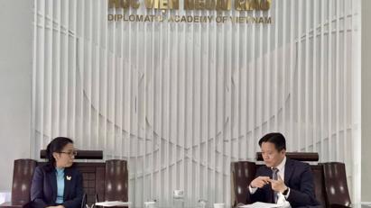 Giám đốc Nguyễn Hùng Sơn tiếp Giám đốc Học viện Ngoại giao Lào (IFA)