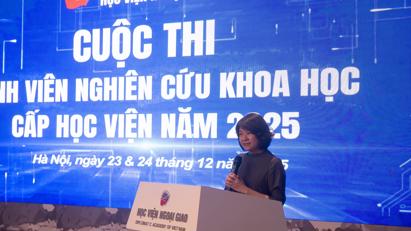 [Điểm tin] Sinh viên Khoa Tiếng Anh tại Cuộc thi nghiên cứu khoa học cấp Học viện năm 2025