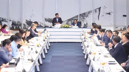 Tọa đàm về mô hình tăng trưởng và phát triển quốc gia: Tham khảo kinh nghiệm quốc tế cho Việt Nam