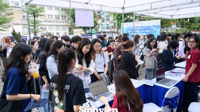 Nhìn lại Tuần lễ Việc làm Học viện Ngoại giao 2026: Chuỗi hoạt động hỗ trợ sinh viên định hướng và phát triển nghề nghiệp