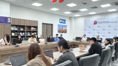 GIAO LƯU TRỰC TUYẾN CHỦ ĐỀ “THỰC TẬP TẠI PHÁP” 