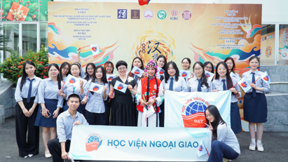 Sinh viên Khoa Tiếng Trung Quốc, Học viện Ngoại giao giành Giải Nhì cuộc thi “Nhịp cầu Hán ngữ 2026”