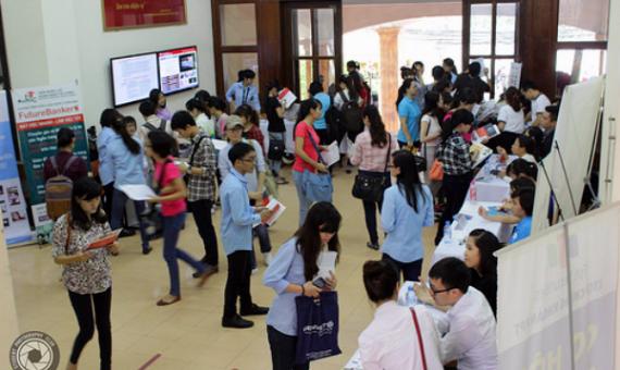 Ngày hội việc làm "OPPOTOWN 2014" cho sinh viên năm cuối