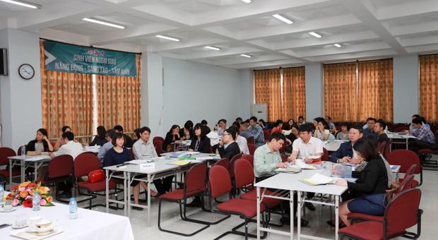 Khóa Bồi dưỡng "Việt Nam và các vấn đề toàn cầu Thế kỷ 21" dành cho CCVC cấp phòng làm công tác HNQT của các Bộ, ngành