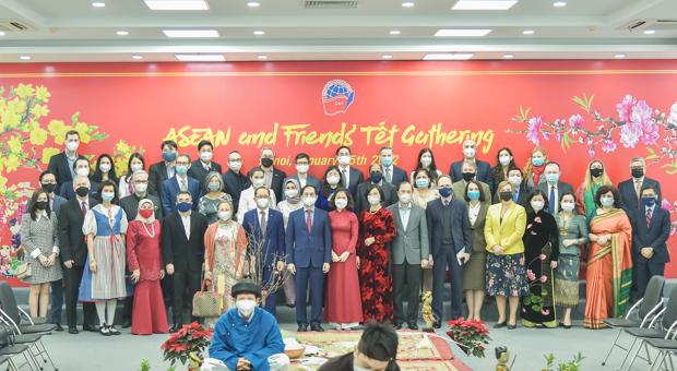 Chương trình "Giao lưu Tết: ASEAN và những người bạn"