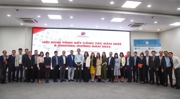 The Diplomatic Academy of Viet Nam organized a conference to summarize the work in 2023 and directions and tasks in 2024