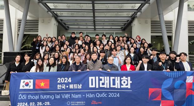 Diplomatic Academy of Viet Nam (DAV) received Korea Peace Foundation (KPF) delegation and opened future dialogue between Vietnam-Korean students.
