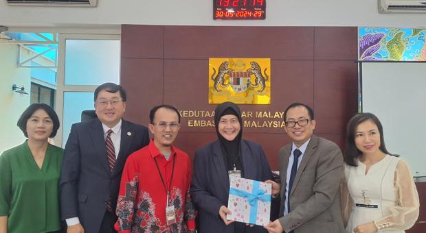 Meeting between Diplomatic Academy of Viet Nam and National University of Malaysia