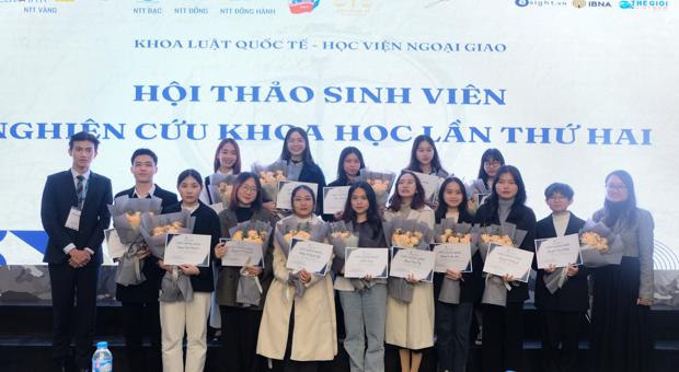 CƠ HỘI THỰC TẬP NGÀNH LUẬT QUỐC TẾ TẠI HỌC VIỆN NGOẠI GIAO QUA GÓC NHÌN CỦA SINH VIÊN