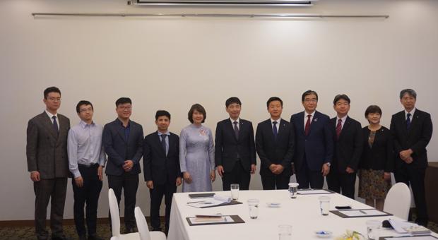 Leaders of Diplomatic Academy of Vietnam meet with Governor of Gunma Prefecture, Japan