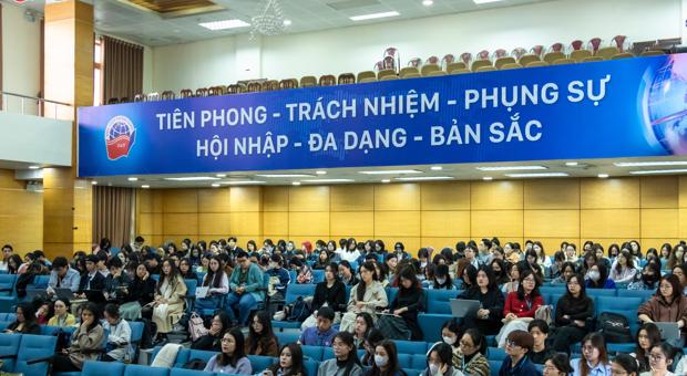 Buổi phổ biến Kế hoạch tốt nghiệp cho sinh viên Khóa 48