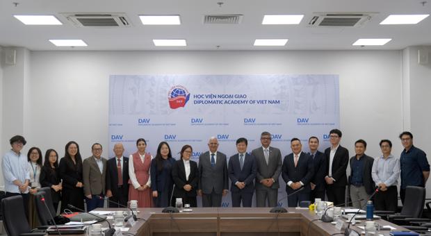 Đối thoại biển lần thứ nhất giữa Học viện Ngoại giao và Quỹ Hàng hải Quốc gia Ấn Độ: Đảm bảo một không gian biển an toàn, phát triển bền vững