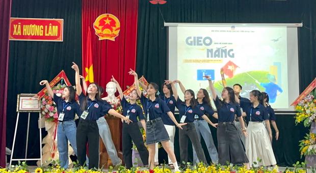 Hội đồng hương Nghệ Tĩnh: Mùa hè xanh