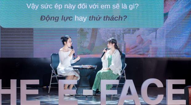 Hành trình kiến tạo tri thức của nữ sinh Ngoại giao