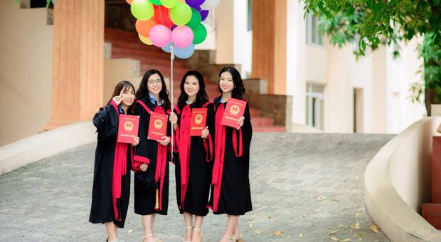 Từ giảng đường Ngoại giao đến sân khấu truyền hình: Một hành trình không định sẵn