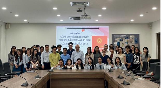 Khoa Luật quốc tế tổ chức Hội thảo lấy ý kiến về dự thảo Nghị quyết sửa đổi bổ sung một số điều của Hiến pháp năm 2013