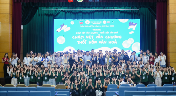 Vietnam Book Day 2025 at the Diplomatic Academy of Vietnam with the Event Series "Dreaming 4.0 - A Ticket Back to Childhood" 