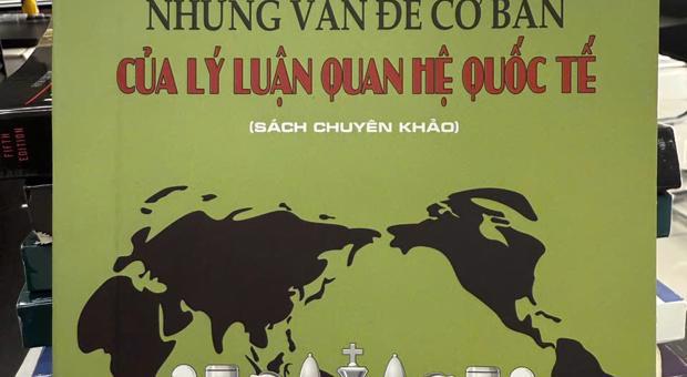 Introduction to the book “Fundamental Issues of International Relations Theory”