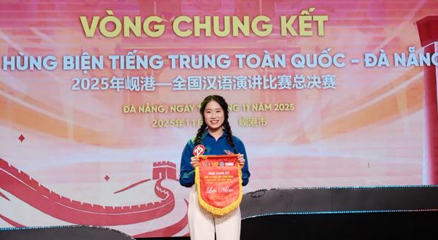 DAV Student Wins Second Prize at the National Chinese Language Oratory Contest – Da Nang 2025