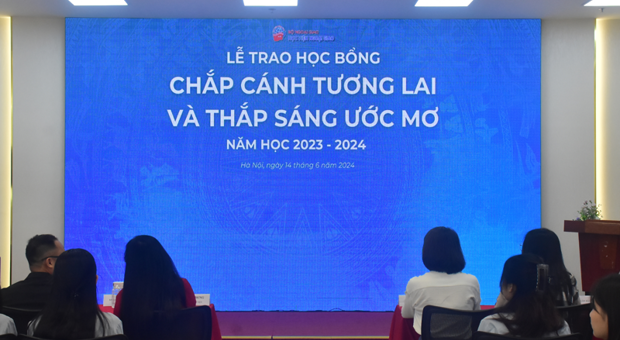 Award Ceremony for the “Wings for the future” and “Light up the dreams” Scholarships for the Academic Year 2023-2024