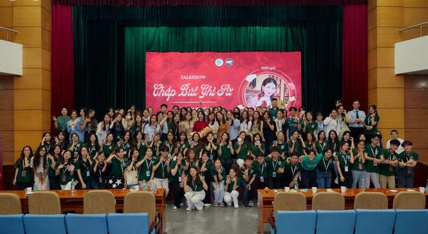 Ngày sách Việt Nam 2024 tại Học viện Ngoại giao với chuỗi sự kiện “Những ngày hoa nở”