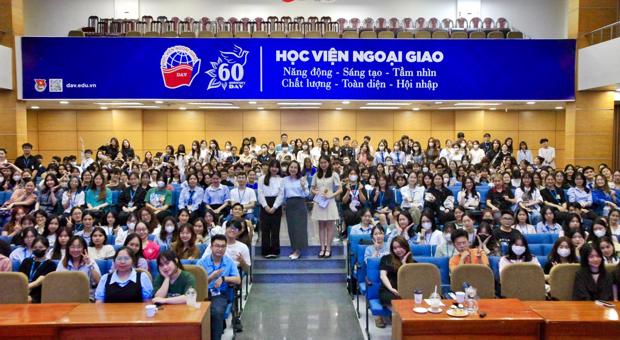 [Recap] Workshop "Positioning Yourself Through Portfolio and LinkedIn" 