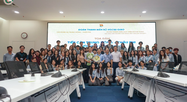 Seminar on “Approaching the Middle East - Africa: Bright Spots and Hot Spots”