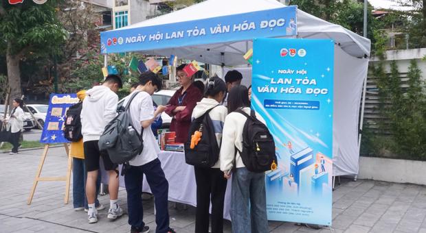 “Spreading the Reading Culture” Festival at the Diplomatic Academy of Vietnam