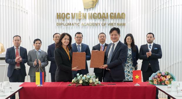 DAV Signs Memorandum of Understanding with the Diplomatic Academy “Augusto Ramírez Ocampo”, Colombia