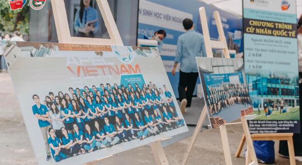 DAV joins Admissions Counseling Day at Hanoi University of Science and Technology