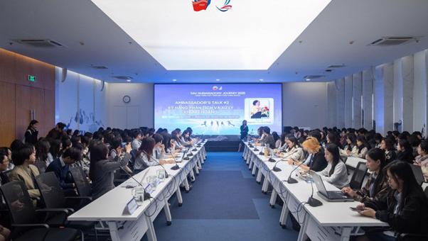 DAV Ambassadors’ Journey 2025 organized Ambassador’s Talk #2 under the theme: “Analytical Thinking and Crisis Management Skills”