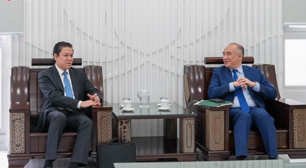 Vice President Nguyen Manh Dong met with Under Secretary of State, Ministry of Foreign Affairs and International Cooperation of Cambodia