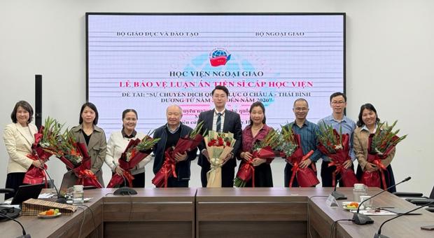 NCS Phùng Huy Hoàng bảo vệ thành công luận án tiến sĩ cấp Học viện