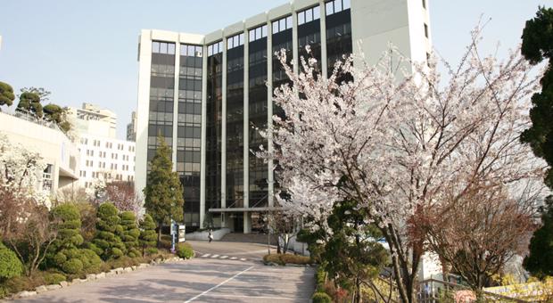 Ban Đào tạo Đại học và sau đại học Tuyển sinh cho Chương trình trao đổi sinh viên với Đại học Sungshin, Hàn Quốc Kỳ Mùa thu 2026 (9/2026)