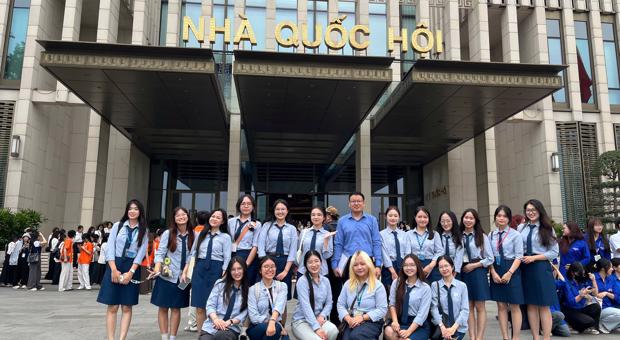 Sinh viên Khoa Truyền thông và Văn hóa đối ngoại tham dự Diễn đàn quốc gia “Báo chí và nghị trường: Dòng chảy kiến tạo trong kỷ nguyên mới”